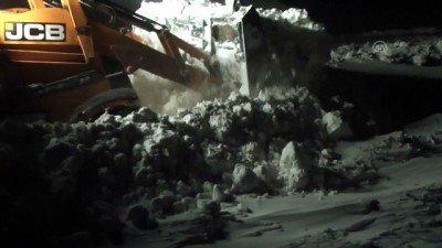 Bayburta'ta şiddetli rüzgar 