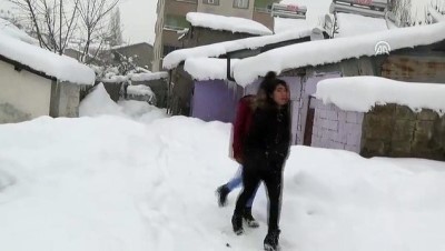 buz sarkitlari - Doğu Anadolu'da kış - MUŞ  Videosu