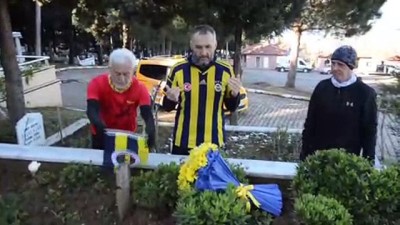 sosyal sorumluluk - Fenerbahçeli futbolculara destek için İzmir’den İstanbul’a koşuyor - KOCAELİ Videosu