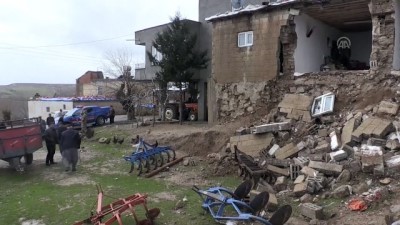 Sağanaktan dolayı toprak ev çöktü - ADIYAMAN 