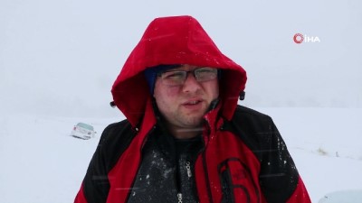 karayollari -  Sivas-Ankara karayolu ulaşıma kapandı, araçlar mahsur kaldı Videosu