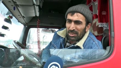 Sivas-Malatya kara yolunda ulaşıma kar ve tipi engeli - SİVAS