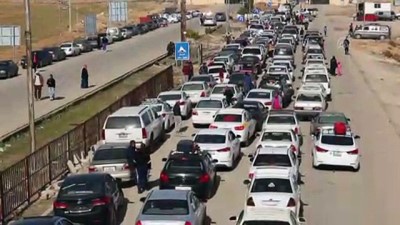 taksi soforleri - Suriye-Ürdün sınır kapısındaki işlemler geçişleri zorlaştırıyor - RAMSE  Videosu