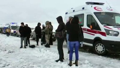 Yolcu otobüsü devrildi - SİVAS 