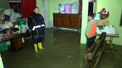 facebook -  Amik Ovasına kurulan bent yıkıldı köy sular altında kaldı  Videosu