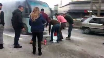 yolcu minibus -  E-5'te yolcu minibüsü alev aldı, faciadan dönüldü  Videosu