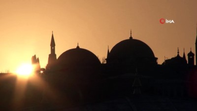  İstanbul’da gündoğumu görsel şölen sundu 