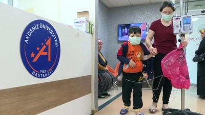 karaciger nakli - Karaciğerinden parça veren dayısı 'süper kahramanı' oldu - ANTALYA  Videosu