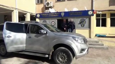  Şanlıurfa'da 2 terörist güvenlik güçlerine teslim oldu