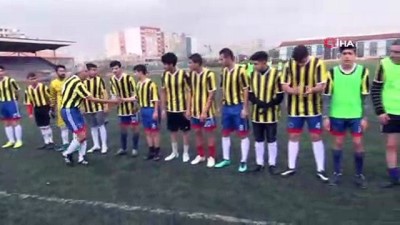 genc arkadaslar - 70 yaşında Kızıltepe’ye transfer oldu  Videosu