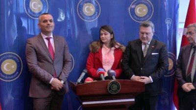 meclis bahcesi - Büyükelçi Yörük, Türkiye'de ameliyat edilen Arnavut polisi kabul etti - TİRAN Videosu