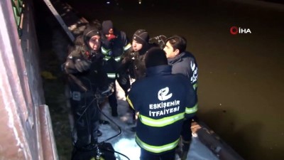  Çaya düştüğü iddia edilen şahıs polis ekiplerini harekete geçirdi 