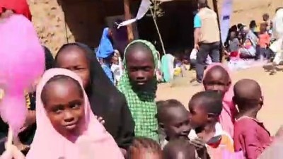 katarakt - İlk kez pamuk şeker yiyen Afrikalı çocukların mutluluğu - İSTANBUL  Videosu