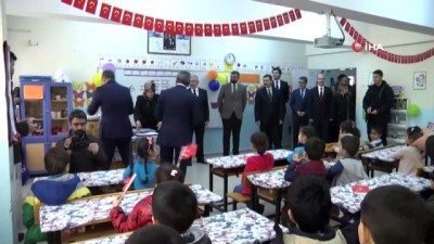 egitim ogretim yili -  Mardin'de öğrencilerin karne mutluluğu Videosu