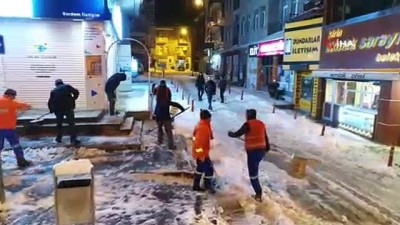 fedakarlik -  Nevşehir’de kar temizleme çalışmaları devam ediyor  Videosu