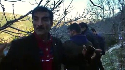 dere yatagi - Otomobil dere yatağına devrildi: 4 yaralı - HATAY Videosu