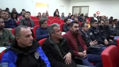 mufettis -  Ressam Polis Başmüfettişi Ahmet Sula konferansta acenta temsilcileri ile bir araya geldi  Videosu
