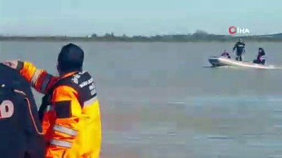  Su basan tarlada mahsur kalan şoför 36 saat sonra botla kurtarıldı