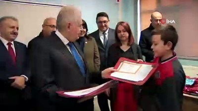  TBMM Başkanı Yıldırım, karne dağıttı 