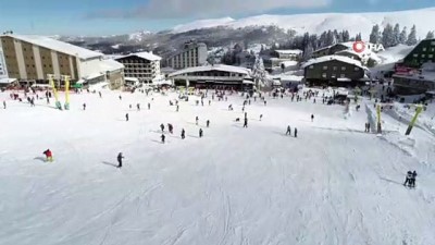  Uludağ’da kayak keyfi havadan görüntülendi 