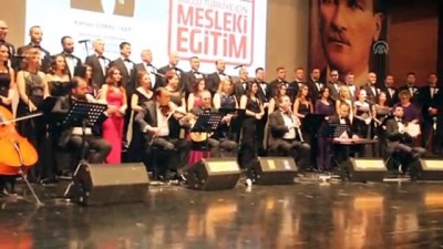 leman - Bursa'da 'İş'ten Sesler Korosu' konseri  Videosu