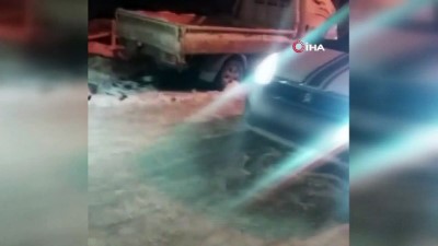  Cadde ortasında tehlikeli kayak kamerada 