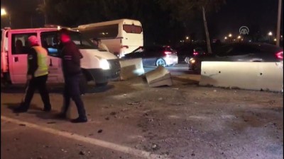 trafik yogunlugu - İzmir'de trafik kazası: 2 yaralı  Videosu