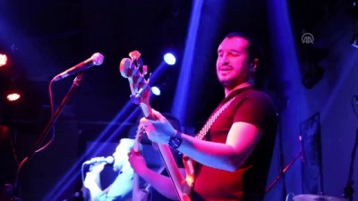 'Müzisyen avukatlar' ihtiyaç sahipleri yararına sahne aldı - DENİZLİ