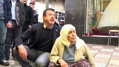 eziler -  Nihat Zeybekci ile Safiye Teyze’nin sempatik tüp diyaloğu  Videosu
