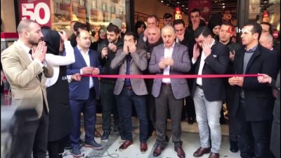 Saffet ve Serhat Akyüz ticarete atıldı