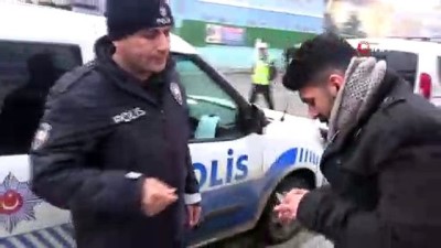  Aksaray’da polis ekipleri okul bölgelerinde denetimlerini sıklaştırdı