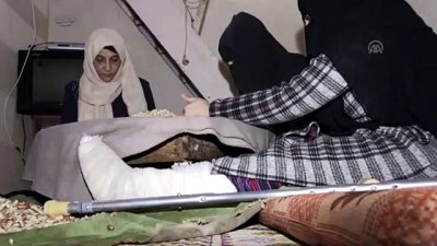 kanser tedavisi - Gazzeli ailenin geçim kaynağı 'fıstık ayıklamak' (2) - GAZZE  Videosu