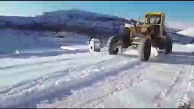 kaygan zemin - Malatya'da belediye ekipleri hastalar için seferber oldu Videosu