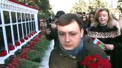 olaganustu hal -  - Azerbaycan’da “kanlı Ocak” Katliamının Kurbanları Anıldı  Videosu