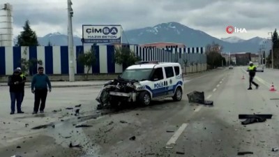  Denizli'de polis aracı ile çöp kamyonu çarpıştı 