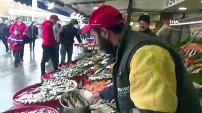  İstiklal Caddesi ve sahil kenarları doldu taştı