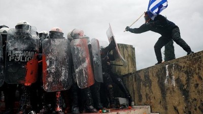  | Yeni ismini de beğenmediler: Atina'da 'Makedonya' protestosu