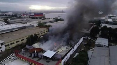 saglik ekibi - Çiğli'de fabrika yangını (2) - İZMİR Videosu