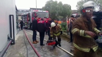 kuruyemis -  Çiğli'deki korkutan fabrika yangını kontrol altında Videosu