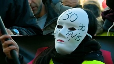 taksi soforleri - İspanya'da Sarı Yelekli taksiciler grevde Videosu