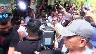 otorite - Morolar sandık başında - COTABATO CITY  Videosu