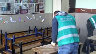  Niğde'de yükümlüler okullarda tadilat yapıyor 