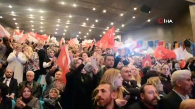  AK Parti Sözcüsü Çelik: ' Tankların yol verdiği genel başkanlarına baksınlar'