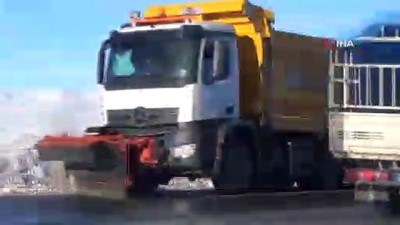  Doğu'nun 'Kar Panterleri' arı gibi çalışıyor 