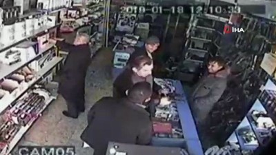  Hırsız dede güvenlik kamerasına yakalandı 