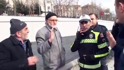  TEM Otoyolunda lüks araç, kararsız sürücüye çarptı: 2 yaralı 