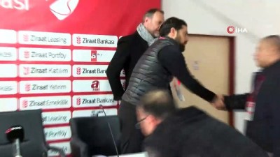 rotasyon - Abdullah Avcı: 'Futbolda doğru oynamazsan rakip seni cezalandırır' Videosu
