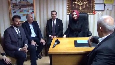  AK Parti Genel Başkan Yardımcısı Fatma Betül Sayan Kaya, Arısoy için esnaftan destek istedi