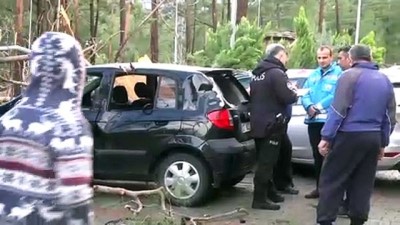 universite ogrencisi - Antalya'daki hortum - Kemer ilçesi Devlet Hastanesi ve çevresinde hasar - ANTALYA Videosu