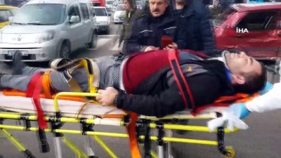 belediye otobusu -  Bursa'da can pazarı...Otomobil, yolcu otobüsüyle kafa kafaya çarpıştı  Videosu